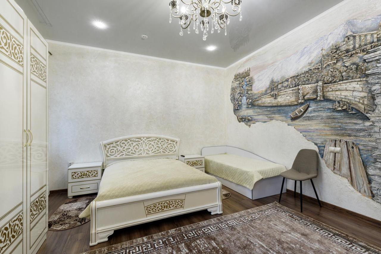 Апартаменти В Старому Місті Sweet House Kam'janec'-Podil's'kyj Esterno foto