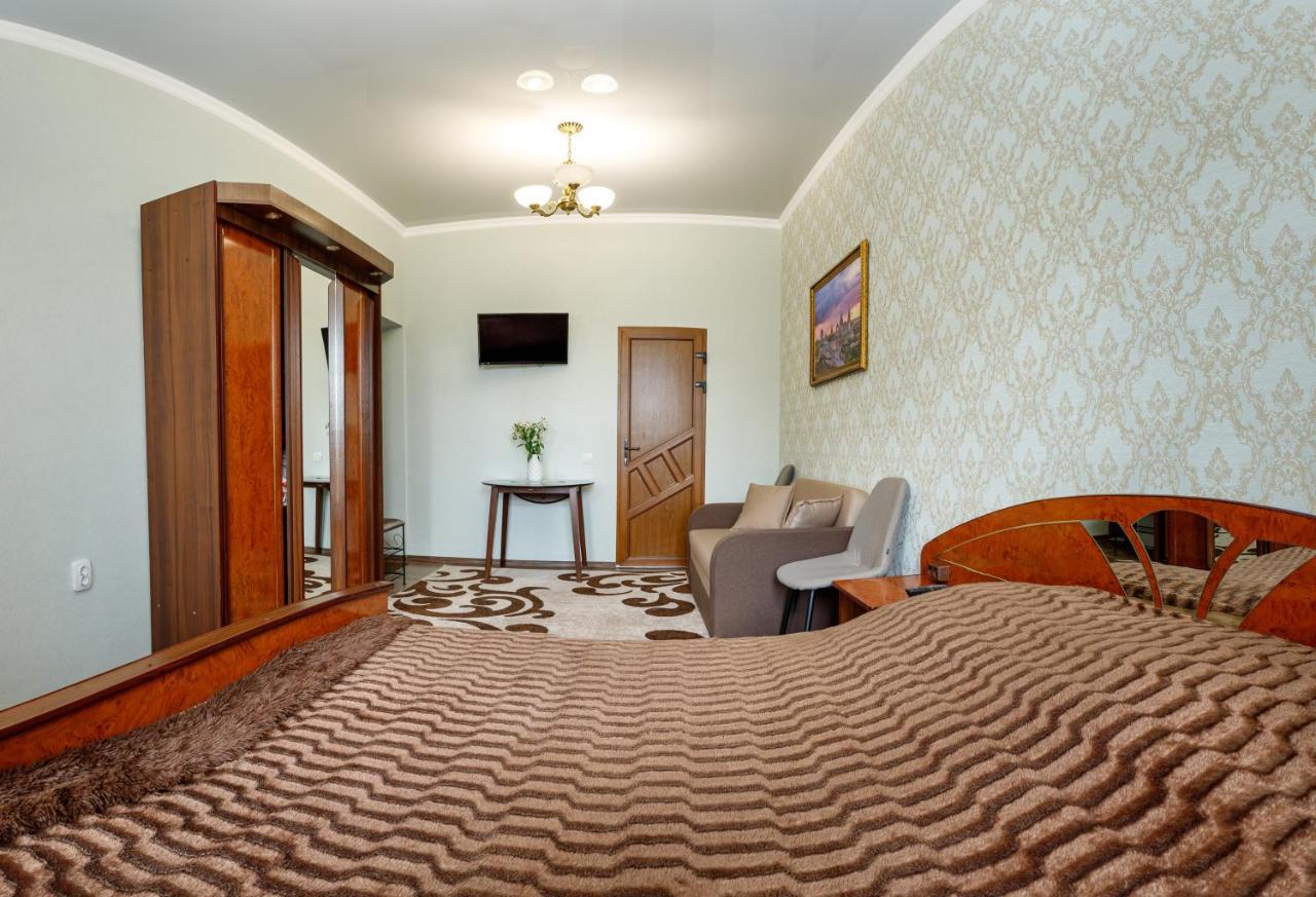 Апартаменти В Старому Місті Sweet House Kam'janec'-Podil's'kyj Esterno foto